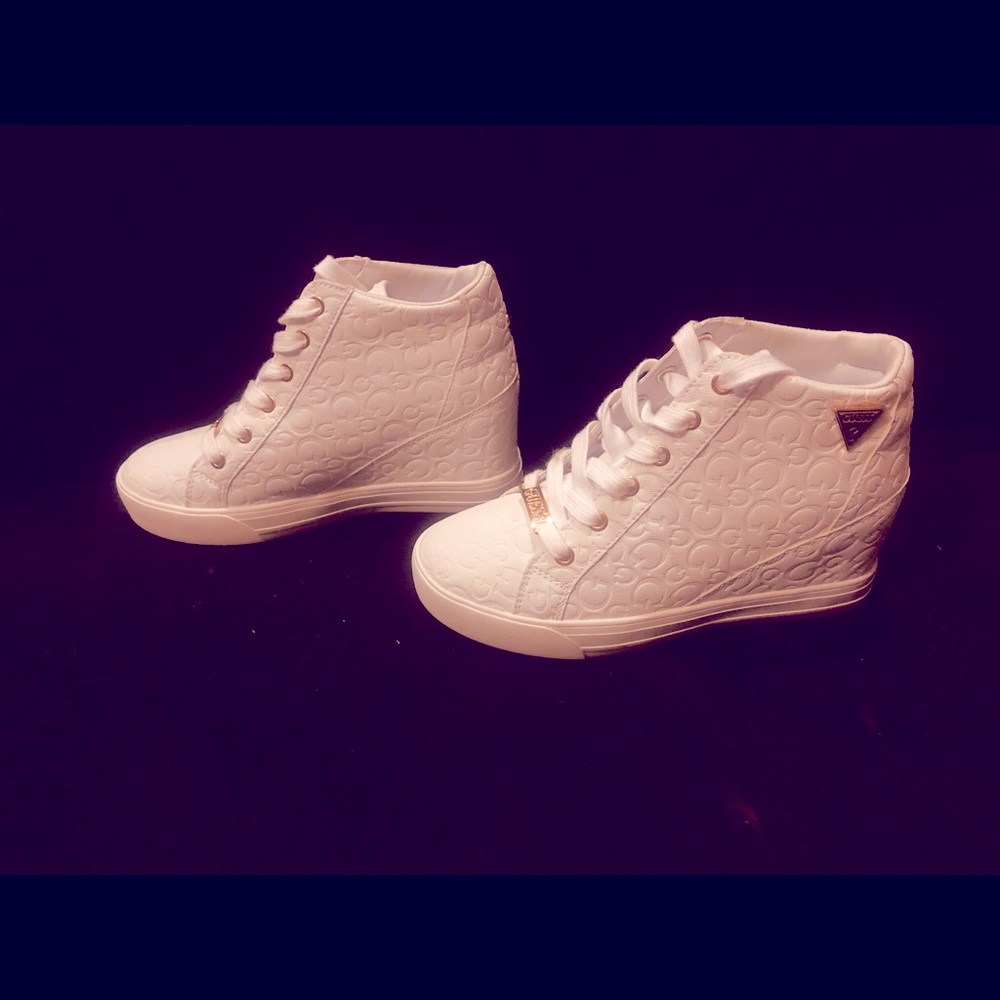 NWOT Guess High Top Wedge Woman Sneakers Shoe Sz 7